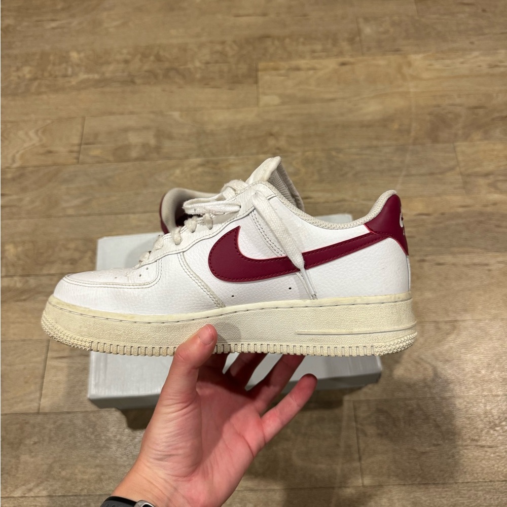 Nike Women's White and Red Low-Top Sneakers - Picture 5 of 11